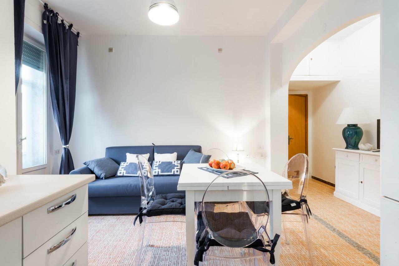 Casa Blu Apartment ฟอลลอนนีกา ภายนอก รูปภาพ